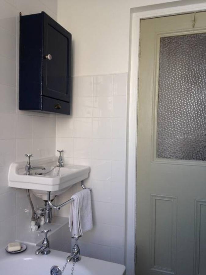 2 Bedroom Flat In Holyrood Park Sleeps 5 Appartement *