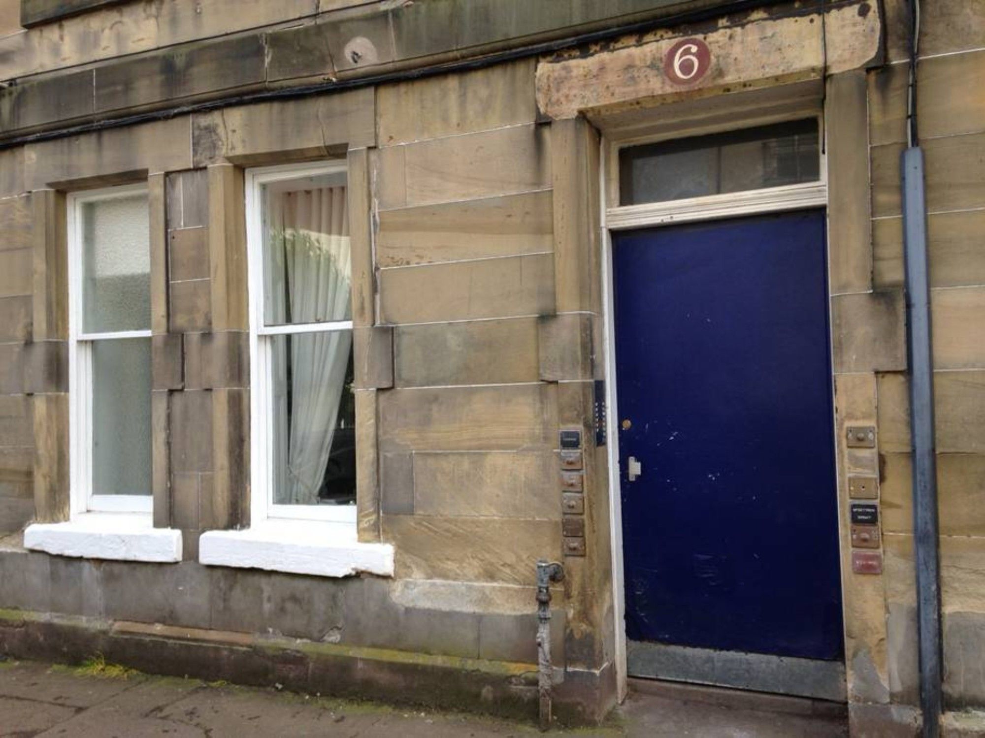 2 Bedroom Flat In Holyrood Park Sleeps 5 * Édimbourg